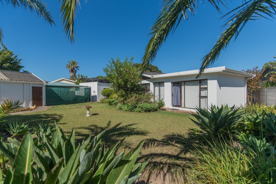 5 Bedroom Property for Sale in Framesby Eastern Cape